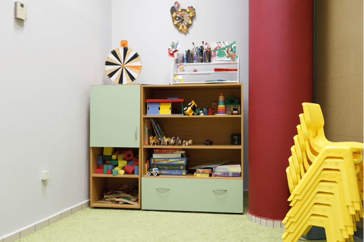 Хохрякова, 10 |  - Детский клуб