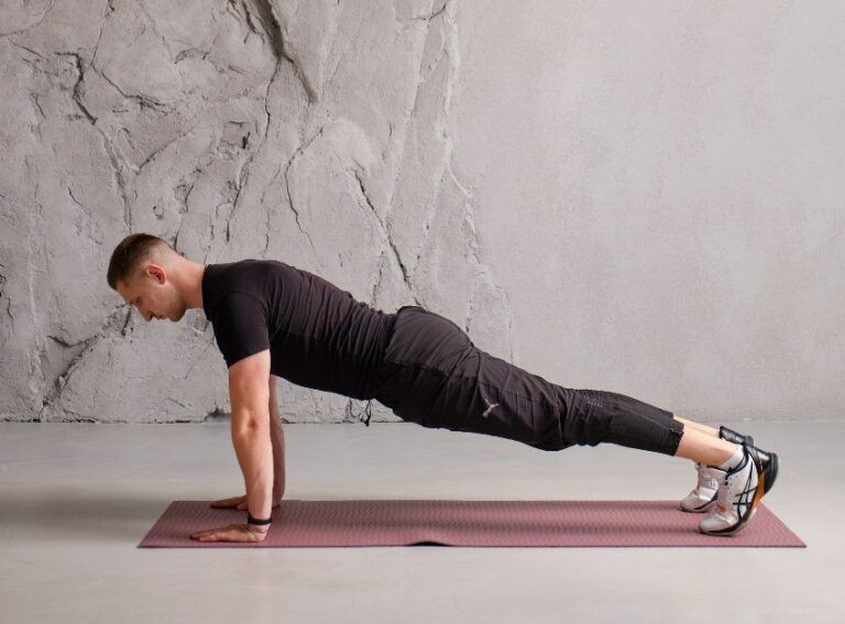 Powerhouse Gym |  - Как новичку тренироваться в тренажёрном зале: простое руководство