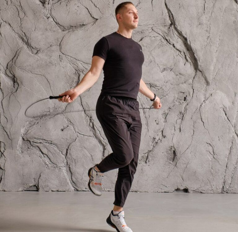 Powerhouse Gym |  - Какая программа тренировок поможет сбросить вес, не наращивая лишние мышцы, чтобы выглядеть стройной?